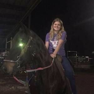 Meet your Posher, Abigail